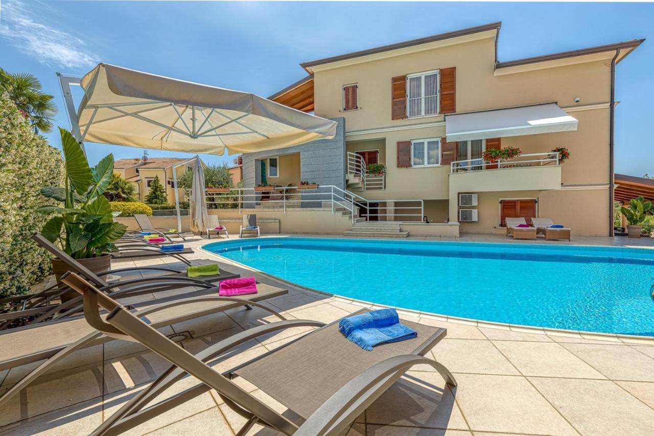 Complex Irena With Pool Penzión pre hostí 4*