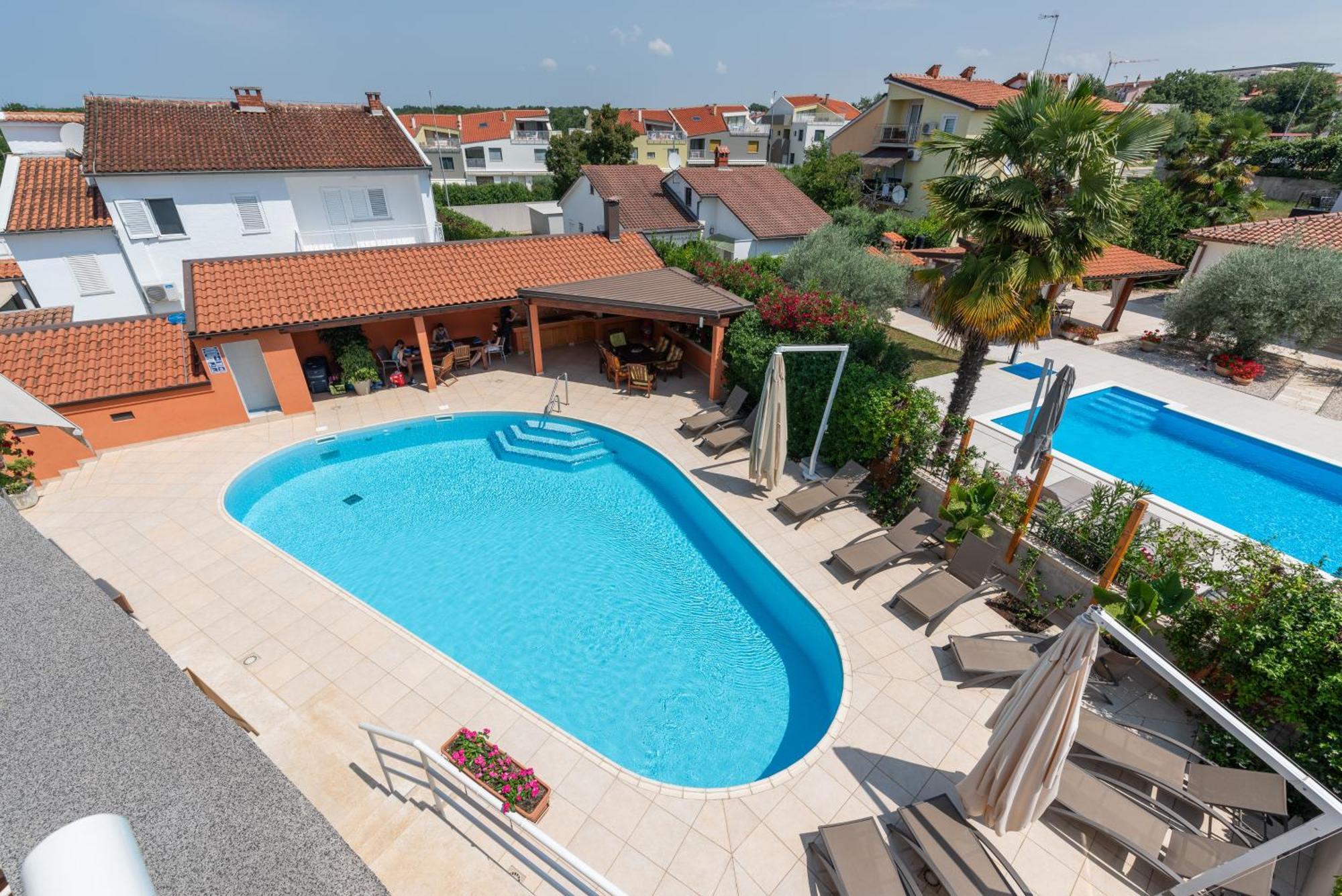 Complex Irena With Pool Penzión pre hostí Porec